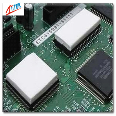 電源2.0mmt CPUの熱パッド3.0W/MKの伝導性