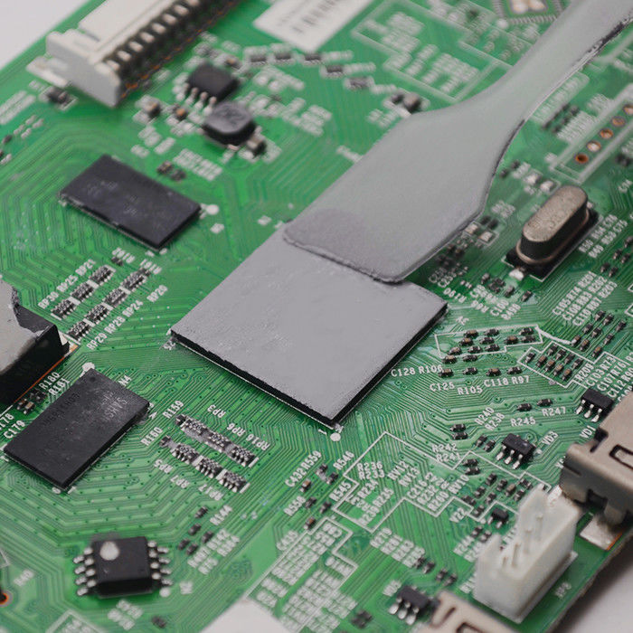 5.6W/mK グレー 熱油 金属酸化 コンピュータのCPUのためのシリコンオイルで満たされた