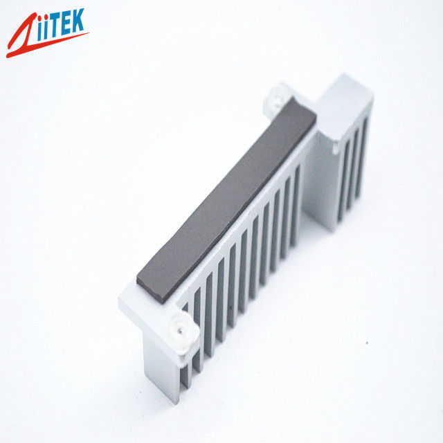 熱パッド 0.5mm 1mm 1.5mm 2mm 高効率熱伝導性 5.0 W/MK